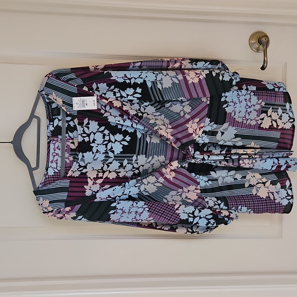 Ashley Stewart, long sleeve blouse. Colorful size 14-16 NWT 39.50$ gift …